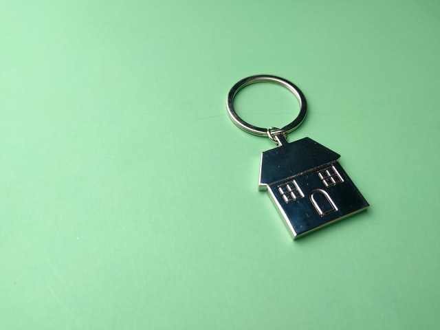Returning rental keys: how to get them and  other alternatives